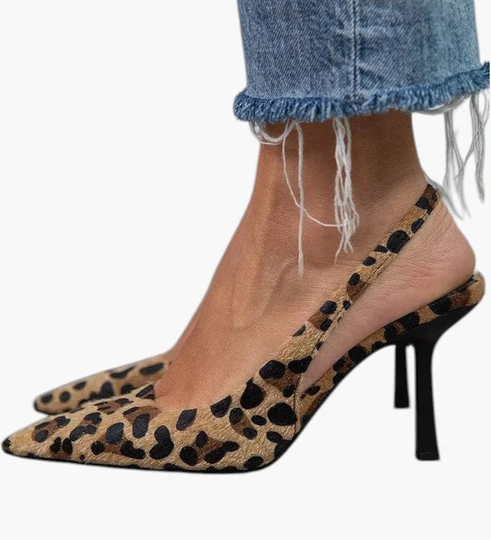 Julianna | Klasszikus hegyes orrú slingback cipő