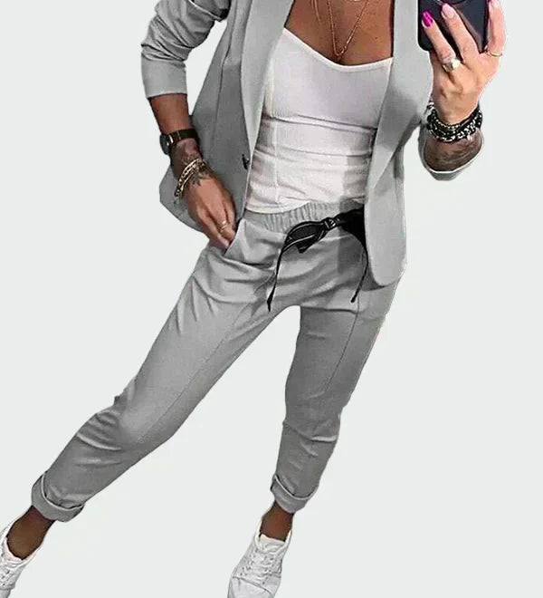 Ella - Női laza nadrág és zakó szett
