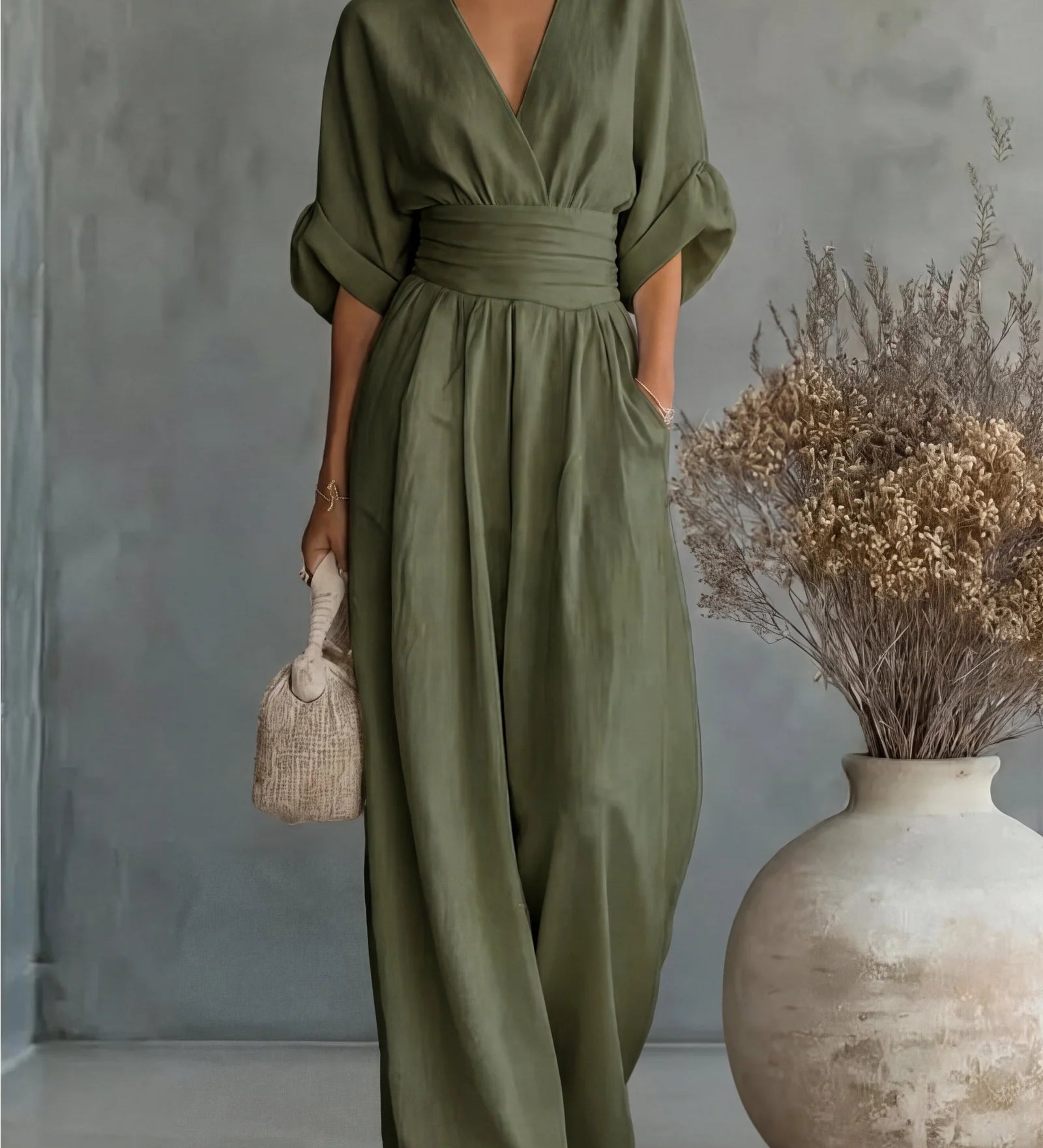 Liliána | Elegáns V-nyakú overál