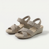 Holly | Meleg elegancia lágy taupe színben